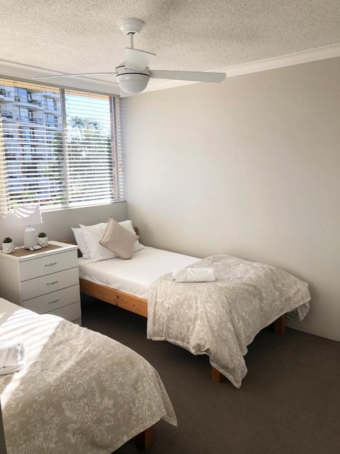 Oceania On Burleigh Beach Гоулд Коуст Екстериор снимка