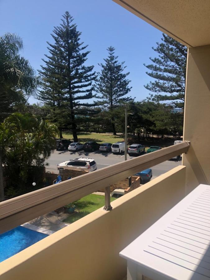Oceania On Burleigh Beach Гоулд Коуст Екстериор снимка