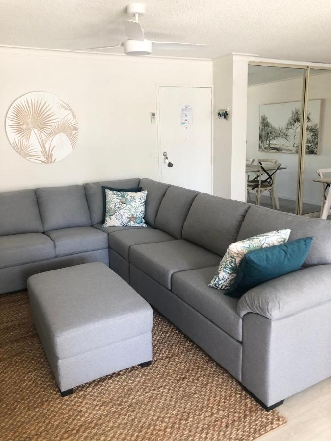 Oceania On Burleigh Beach Гоулд Коуст Екстериор снимка