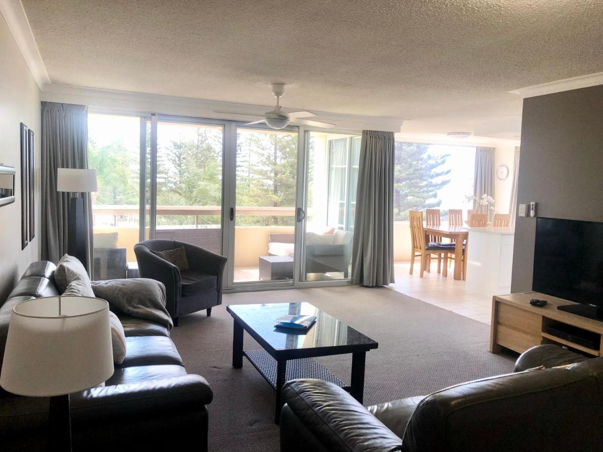 Oceania On Burleigh Beach Гоулд Коуст Екстериор снимка