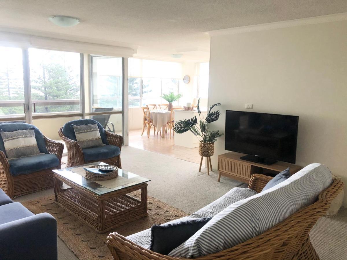 Oceania On Burleigh Beach Гоулд Коуст Екстериор снимка
