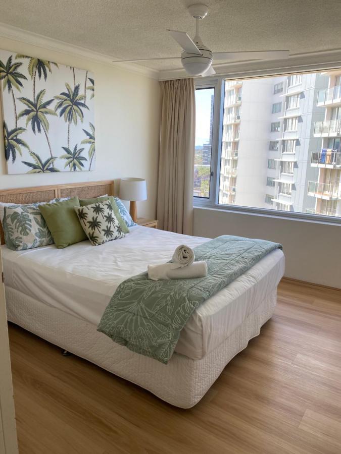 Oceania On Burleigh Beach Гоулд Коуст Екстериор снимка